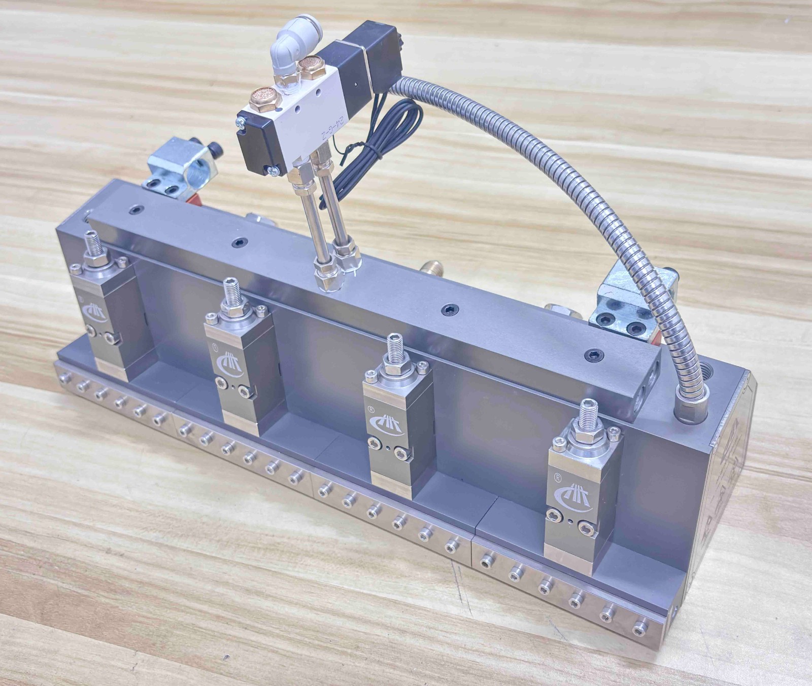 1764897577468917.jpg 1764897577468917.jpg